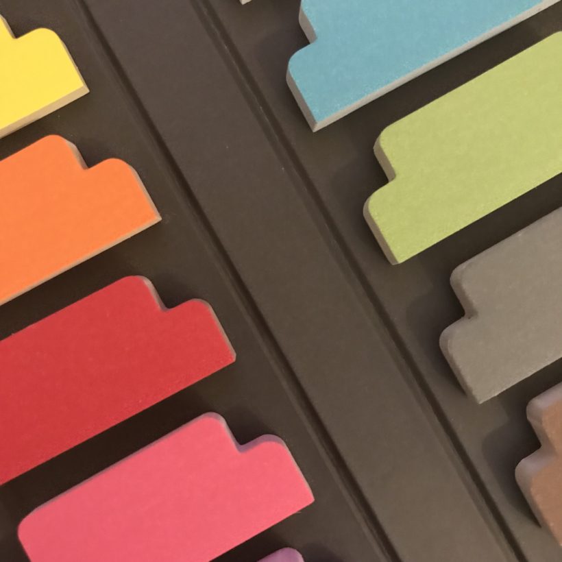 Semikolon Sticky Tabs Inside